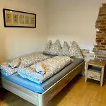Gaestezimmer Lercher Hotel *