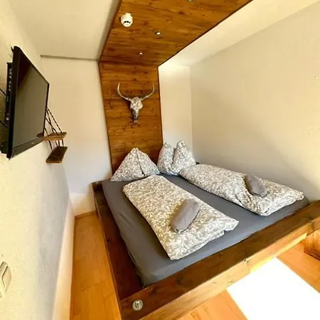 ホテル Gaestezimmer Lercher *