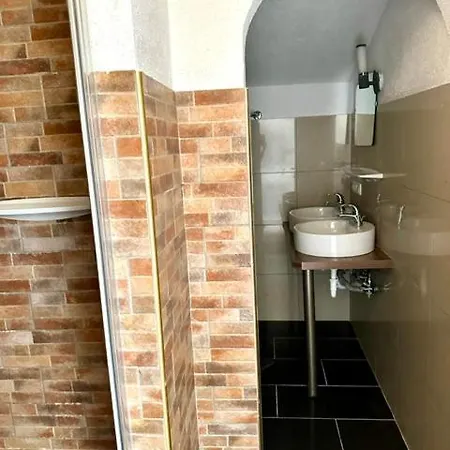 Hotel Gaestezimmer Lercher *