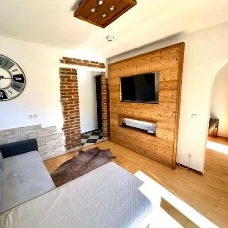 Gaestezimmer Lercher ホテル ザンクト・ファイト・イム・ポンガウ