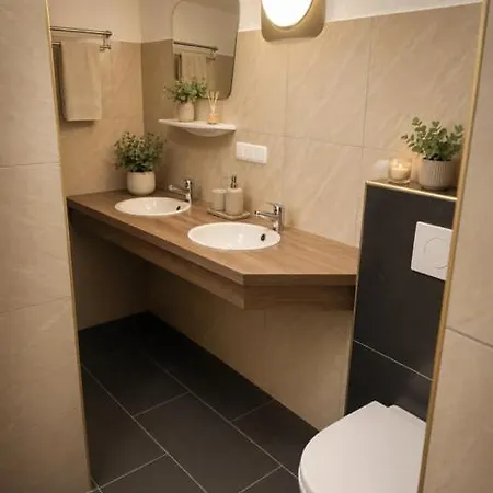 Gaestezimmer Lercher Hotel