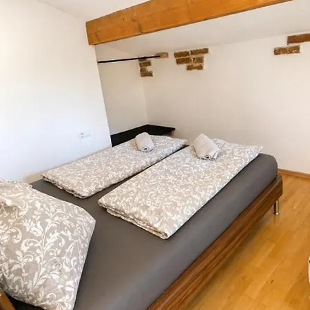 Hotel Gaestezimmer Lercher *
