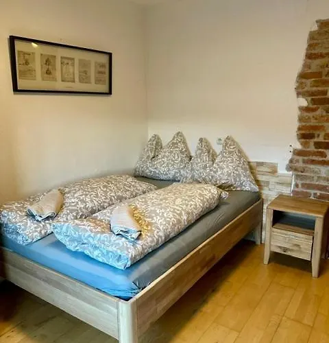 Gaestezimmer Lercher Отель *