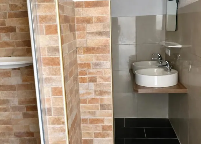 Gaestezimmer Lercher Отель Санкт-Файт (Понгау)